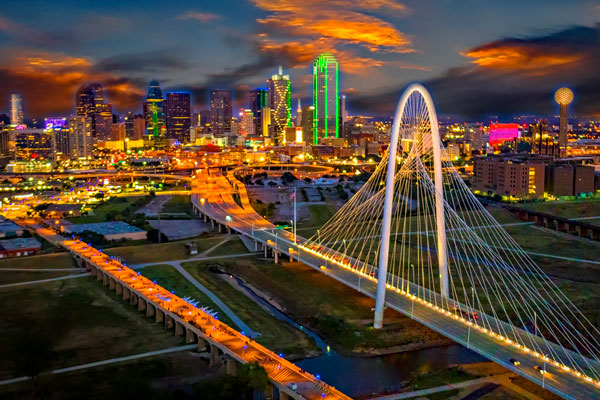 evening skyline of the city of dallas